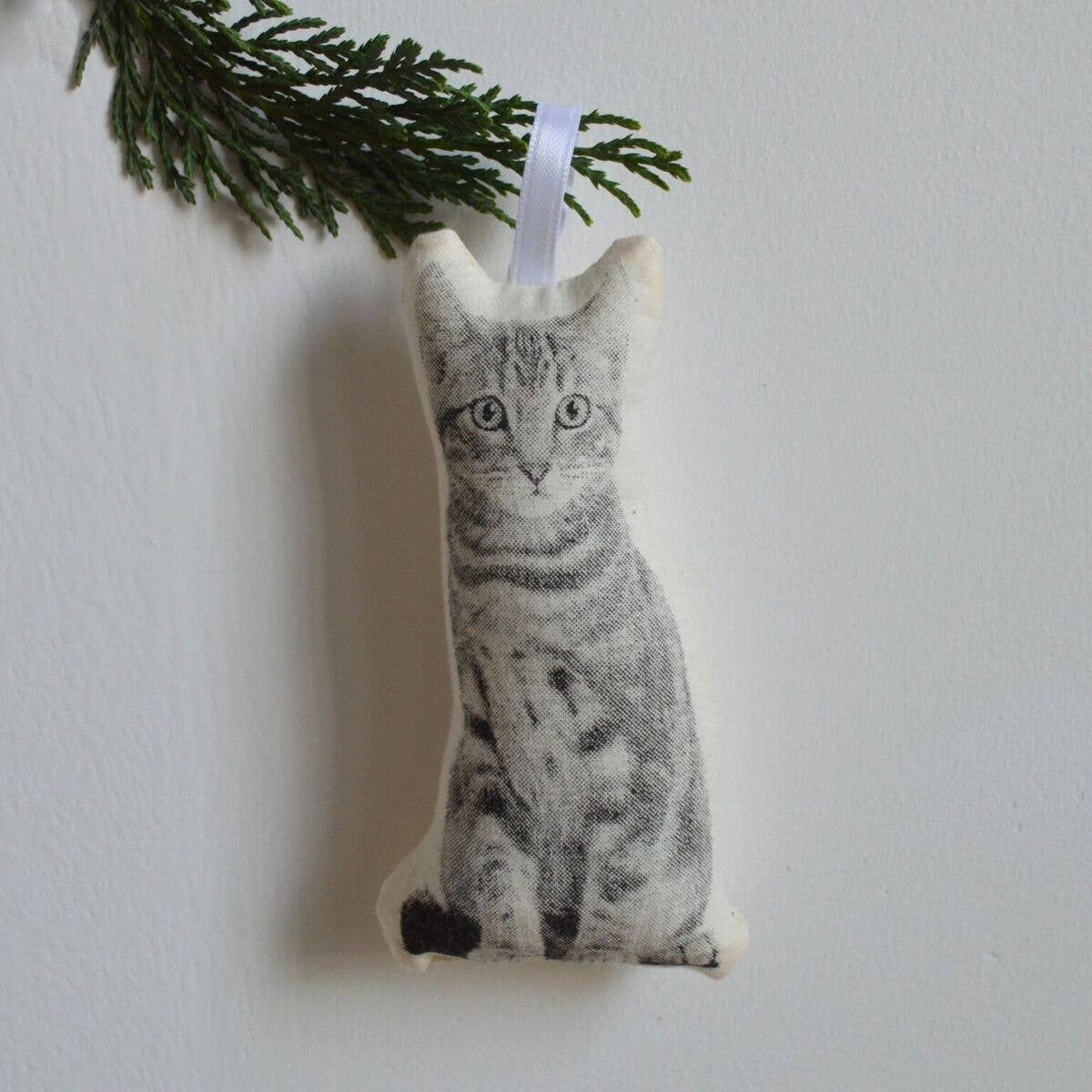 CAT ORNAMENT