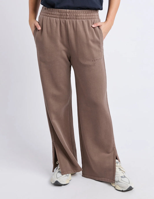 CLASSIC TRACK PANT - BROWN
