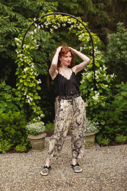 HONEY & THE MOON LINEN CROP ARTIST PANT