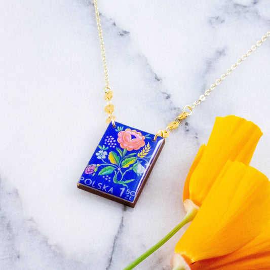 VINTAGE FLORAL POLISH STAMP NECKLACE