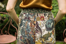 Load image into Gallery viewer, ARTISTS CROPPED PANTS - LOVE FROWS WILD