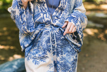 Load image into Gallery viewer, ARTISTS CROPPED PANT - LET THE LIGHT IN DELFT PRINT