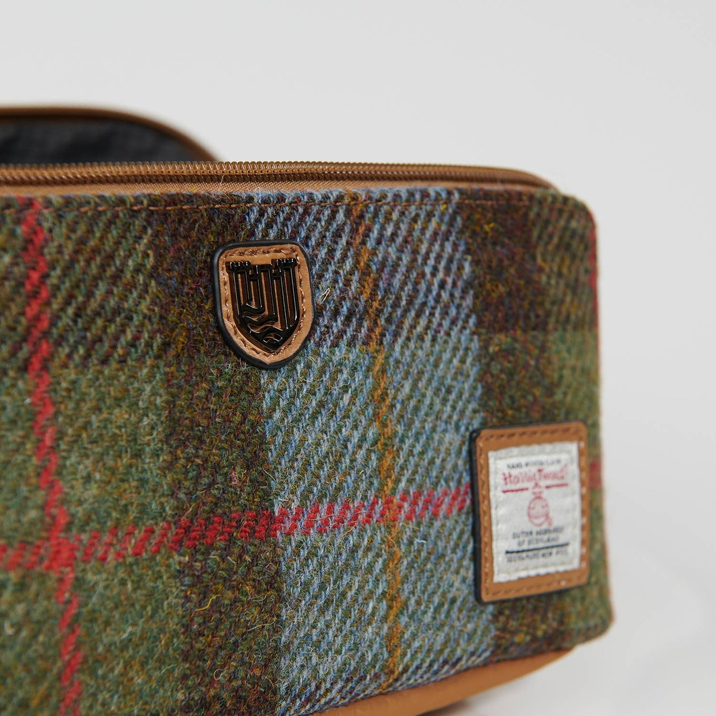 Toiletry Bag: Chestnut-Blue Tartan