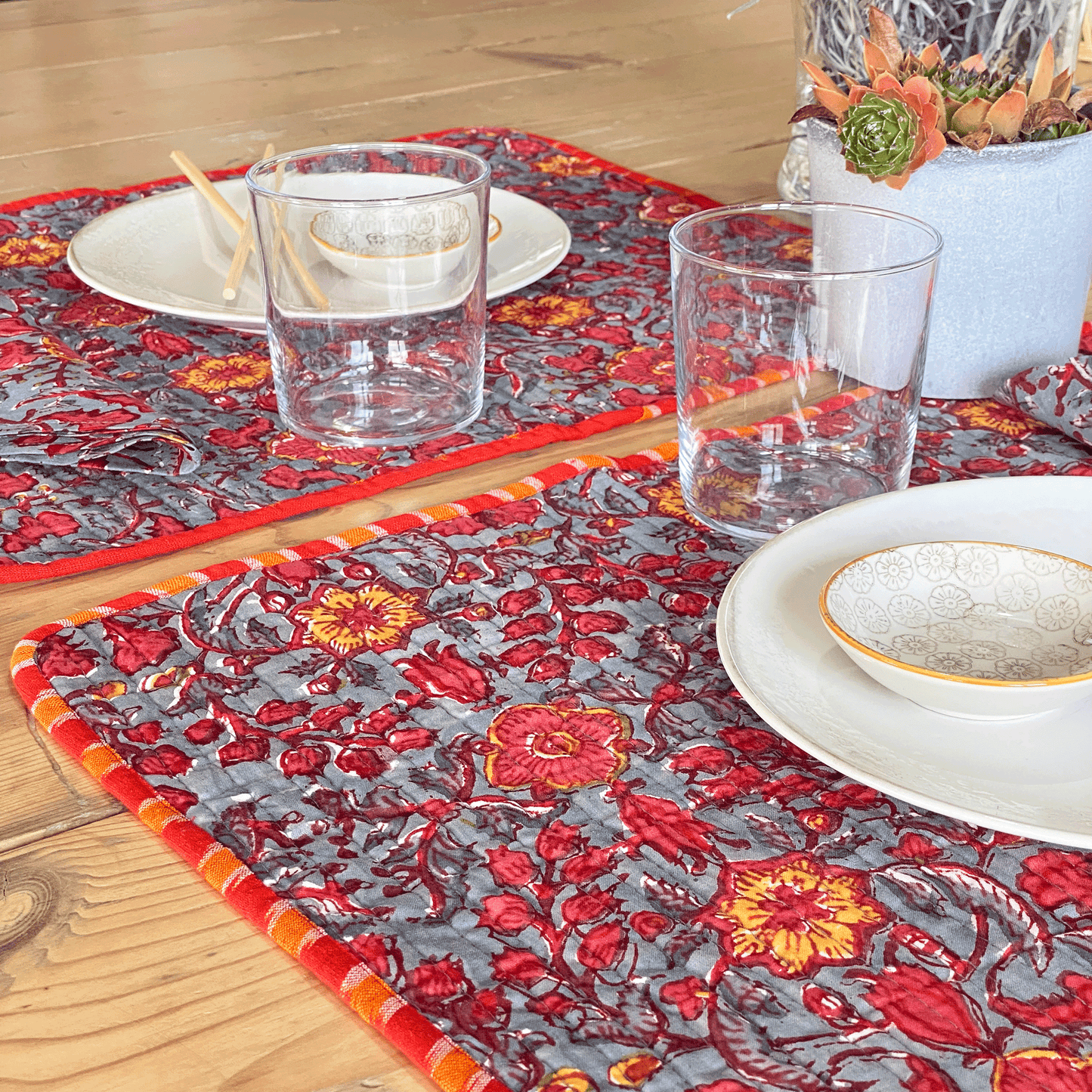 REVERSABLE GREY & RED FLORAL & CORAL IKAT PLACEMATS WITH NAPKINS - SET OF 6