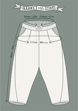 Load image into Gallery viewer, ARTISTS CROPPED PANTS - I DREAM IN FLOWERS