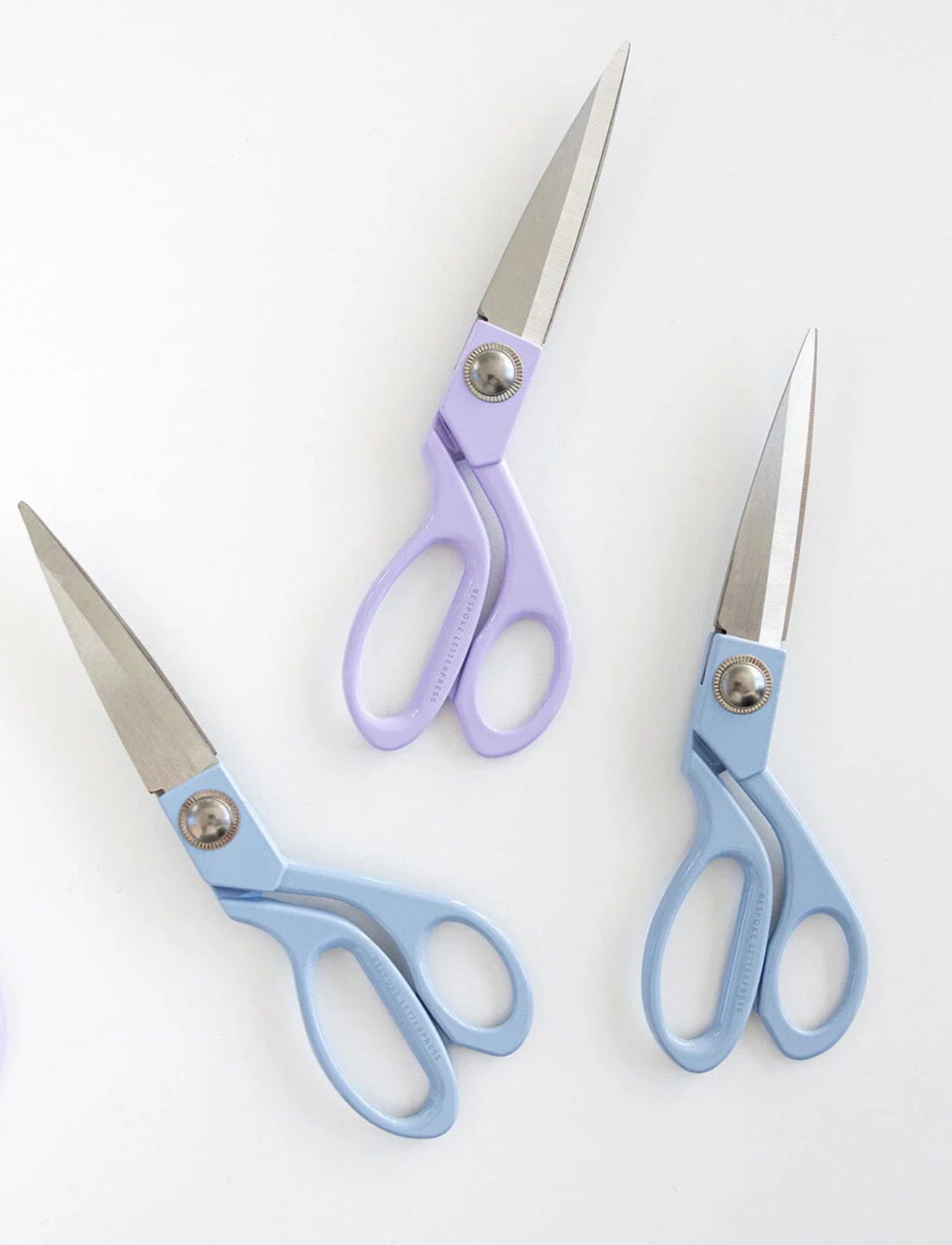 TRADITIONAL CRAFTING SCISSORS - CORNFLOWER BLUE