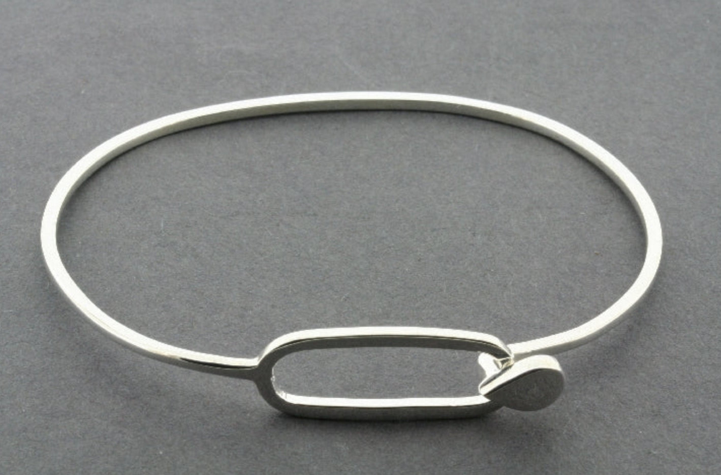 STERLING SILVER OVAL & TEARDROP BANGLE
