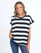 Load image into Gallery viewer, MCKINLEY TEE - NAVY