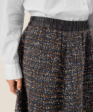 Load image into Gallery viewer, SHONDA SKIRT - BLACK BOUCLE  MIX