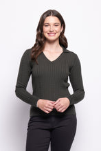 Load image into Gallery viewer, THE CHALLENGER SWEATER