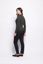 Load image into Gallery viewer, THE CHALLENGER SWEATER