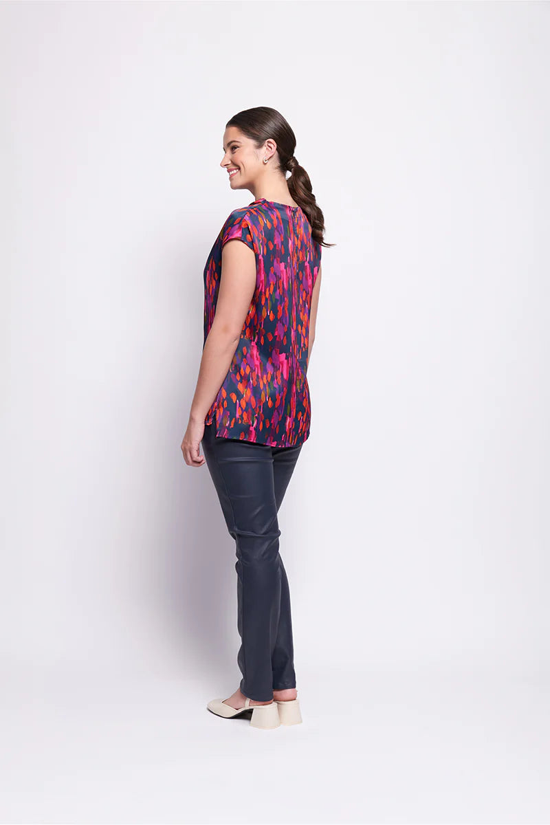 IN THE SPOTLIGHT BLOUSE - GOOD IMPRESSION