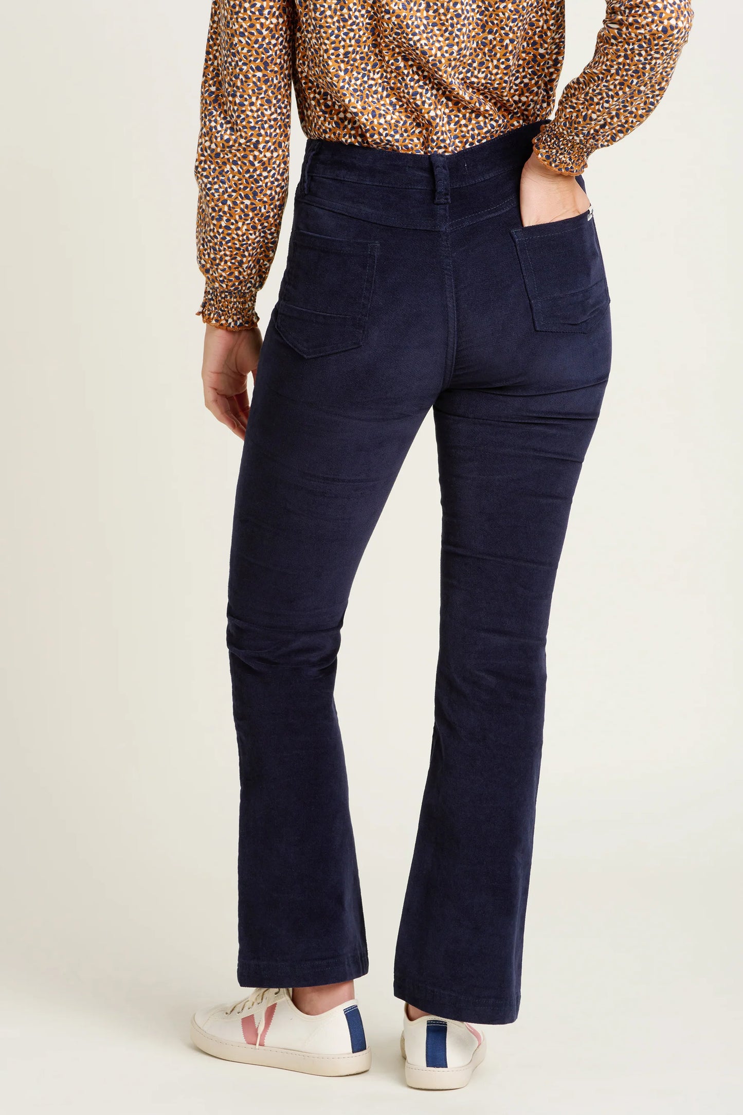 FLARE CORD TROUSER