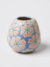 Load image into Gallery viewer, POLLEN PINK DAISY VASE