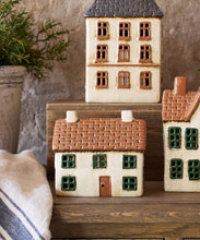 Load image into Gallery viewer, COTSWOLDS COUNTRY TEA LIGHT COTTAGE