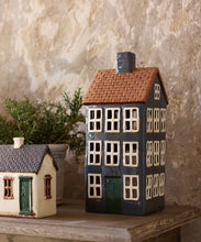 Load image into Gallery viewer, COTSWOLDS COUNTRY TEA LIGHT GRAND CHALET