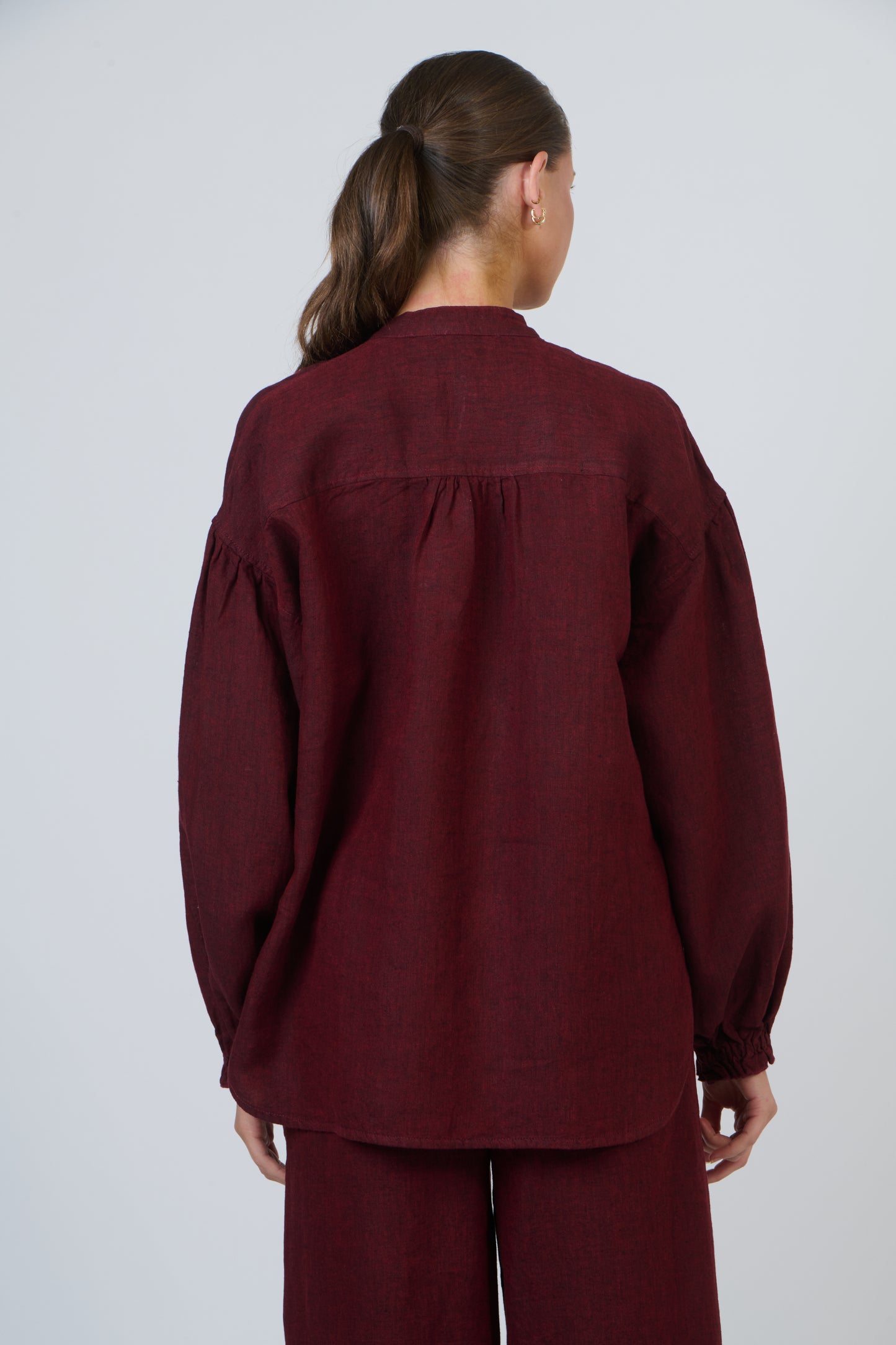 LINEN V-NECK SHIRT - REDWOOD