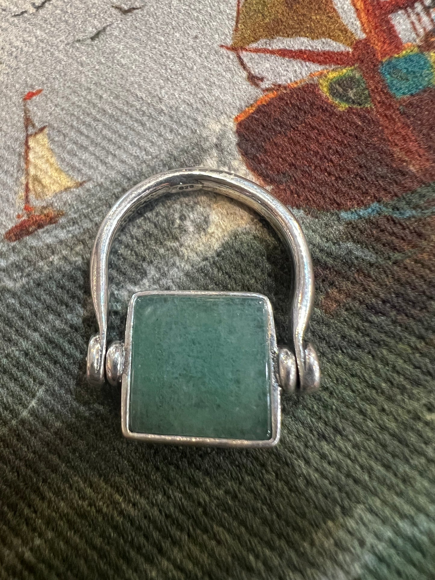 DARA JADE & SILVER TWISTING RING