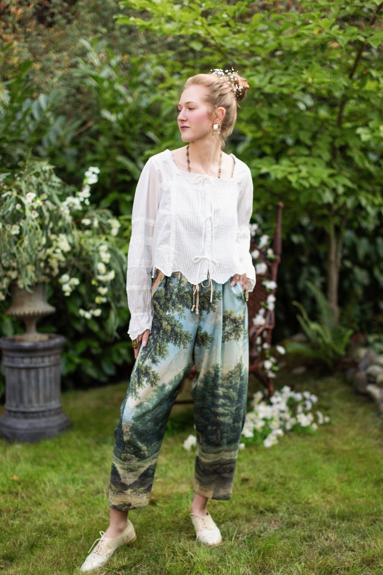 ARTISTS CROPPED PANTS - THE MYTHMAKER