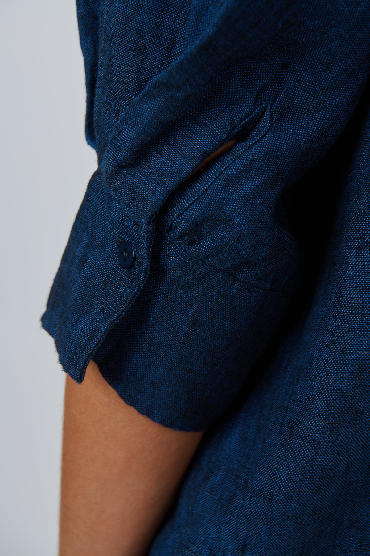 ECLIPSE LINEN SLEEVED TOP - NAVY