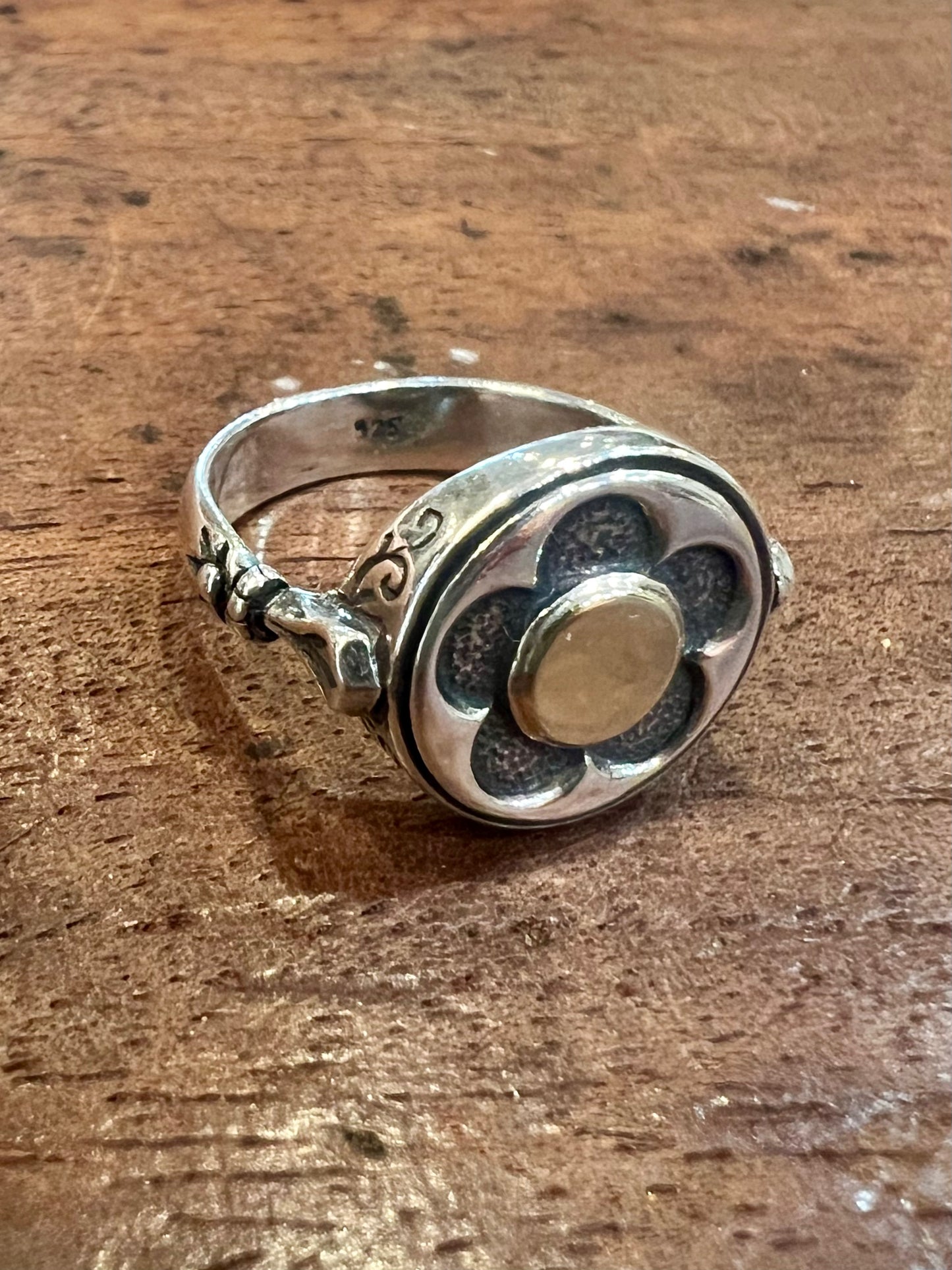 BELLIS SILVER & GOLD RING