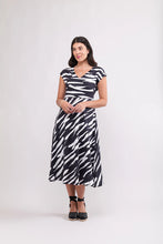 Load image into Gallery viewer, ON A HIGH DRESS - UNO