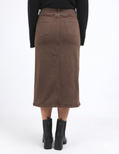 Load image into Gallery viewer, SCOUT MIDI SKIRT - CHOCOLATE
