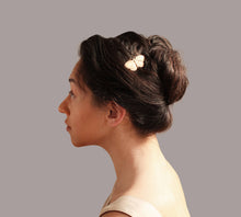 Load image into Gallery viewer, BUTTERFLY MOTH HAIR COMB