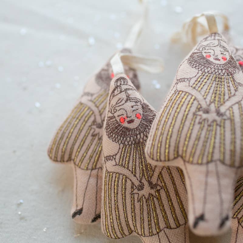 WISHING STAR GIRL - COTTON & LAVENDER FILLED
