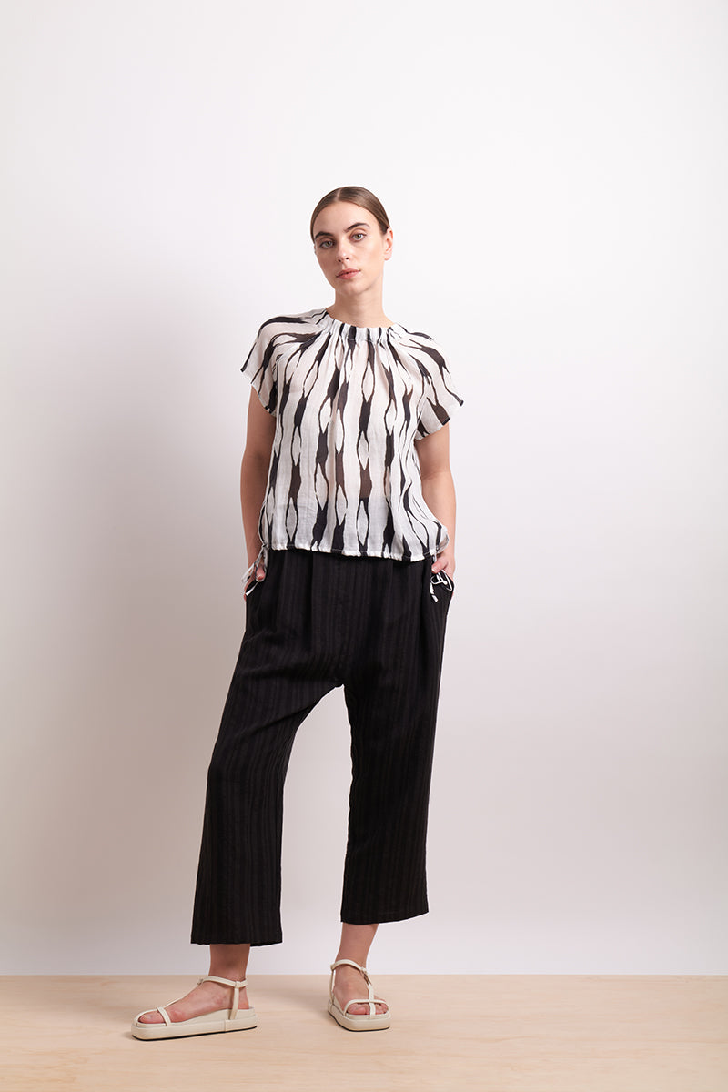 SOFT FOCUS TOP - LIQUORICE