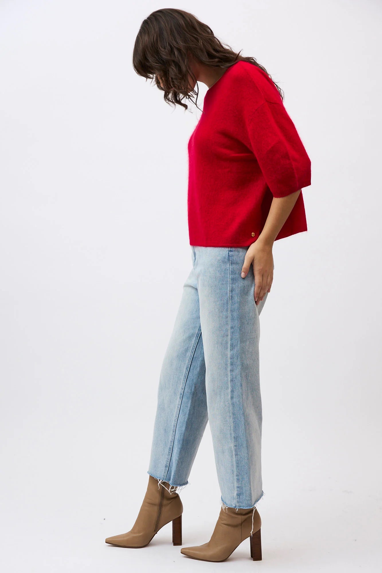ELIZA TEE - SCARLET