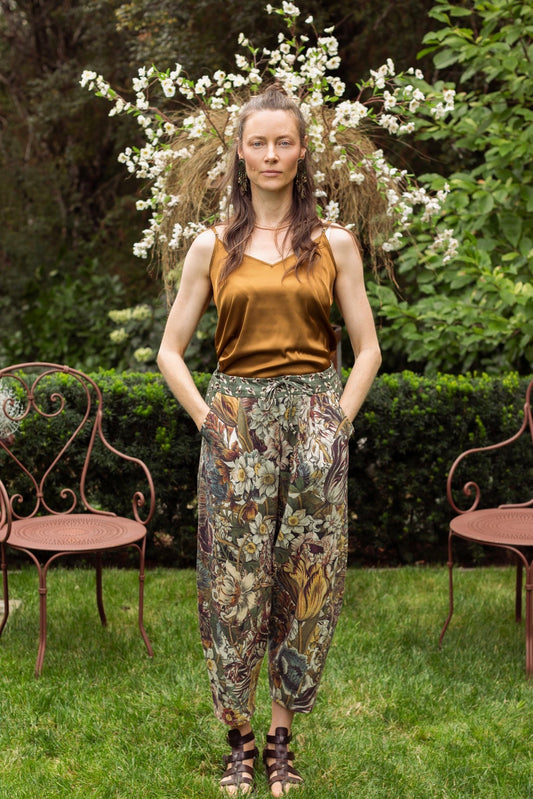 ARTISTS CROPPED PANTS - LINEN FLOWER & BEE