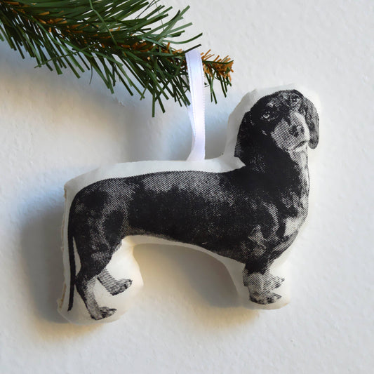 DACHSHUND ORNAMENT