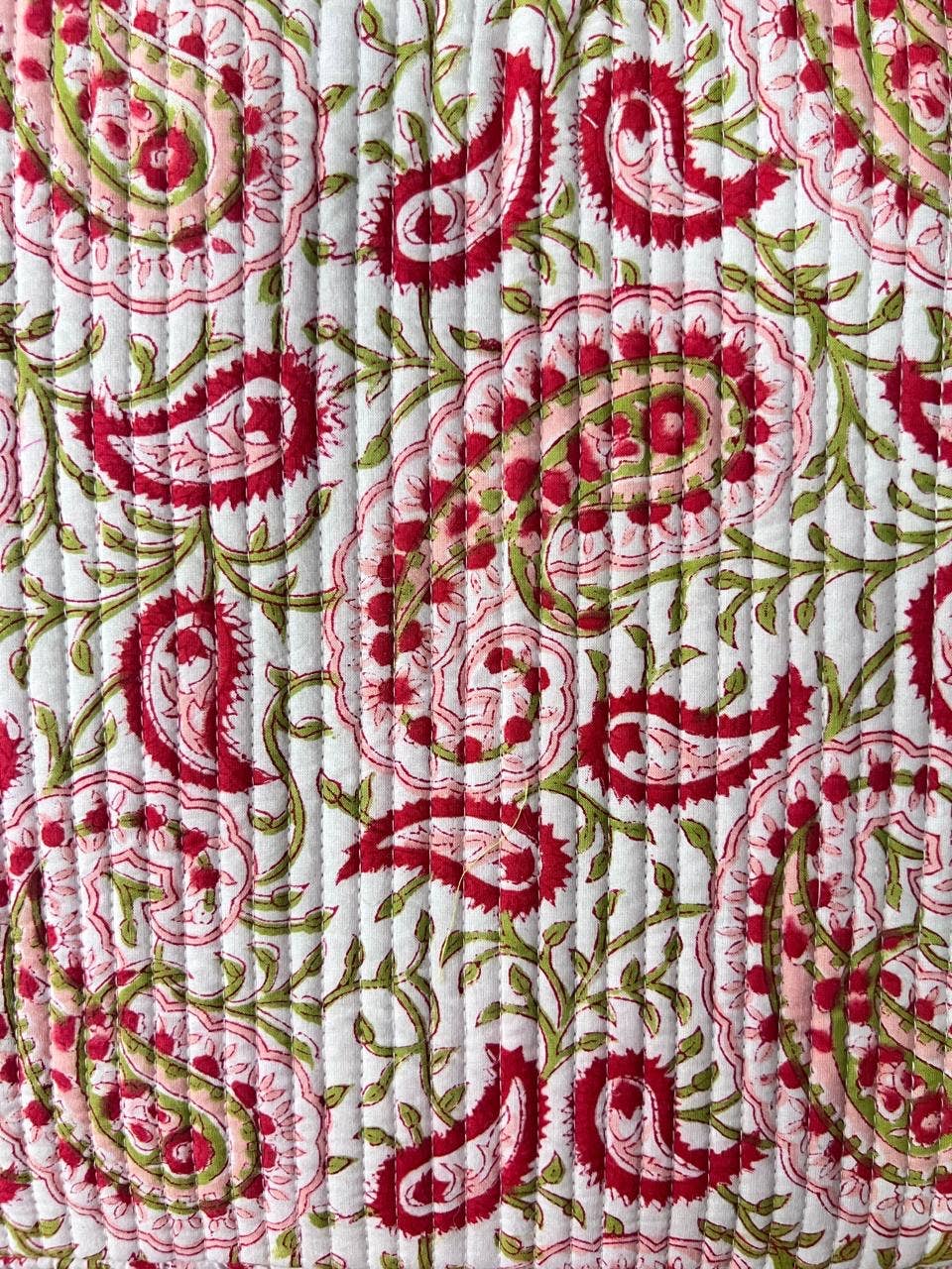 QUILTED COTTON LAPTOP BAG - RED PAISLEY