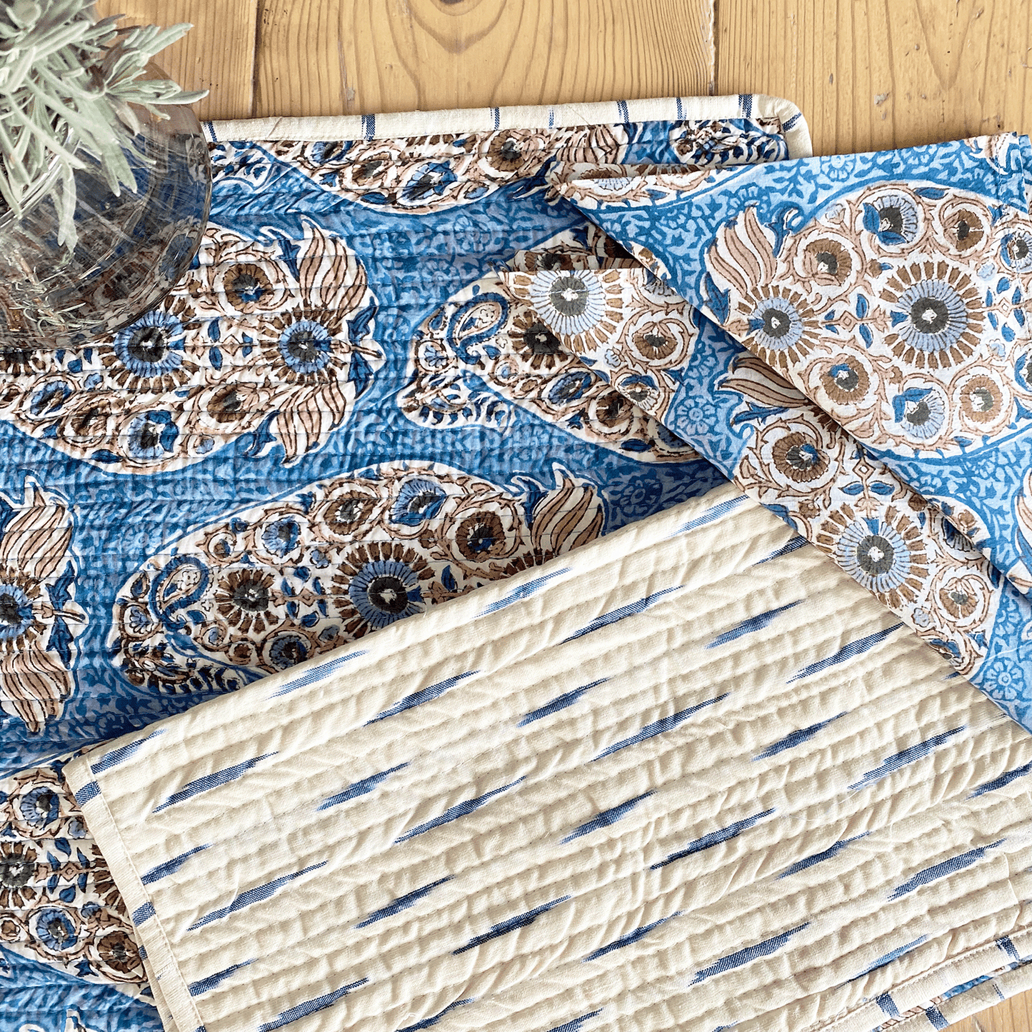 REVERSABLE BLUE PAISLEY & CREAM IKAT PLACEMATS WITH NAPKINS - SET OF 6
