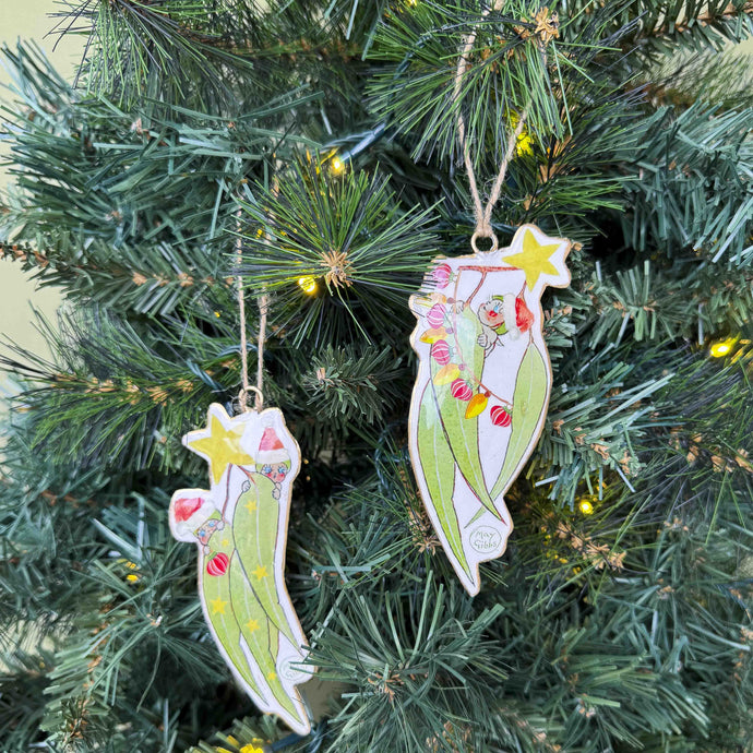 MAY GIBBS GUMNUT METAL ORNAMENT