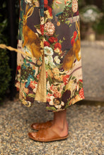Load image into Gallery viewer, LONG DUSTER ROBE - STAY GOLD FLORAL w/ Rabbit &amp; Bees