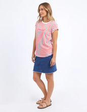 Load image into Gallery viewer, SIGNATURE TEE - CAYENNE/WHITE STRIPE