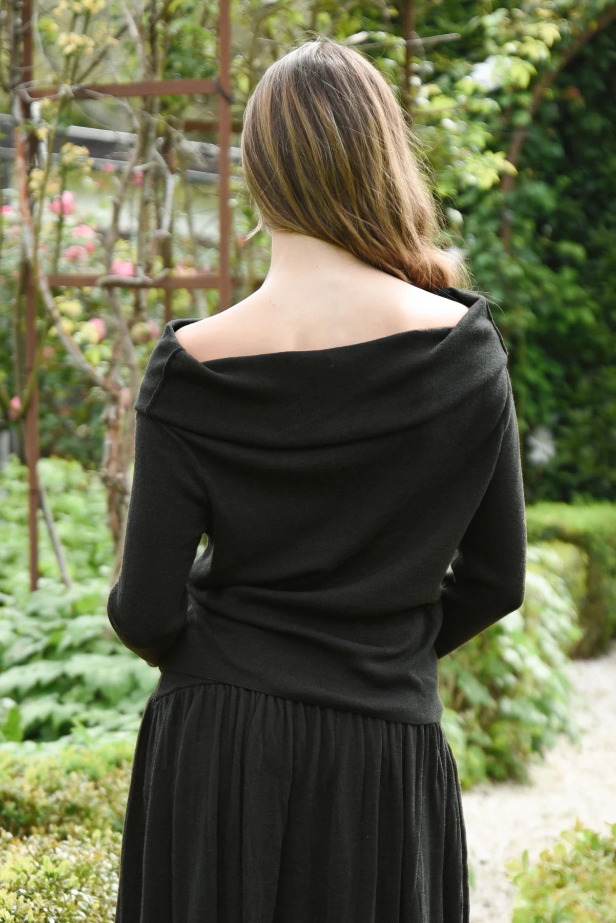 BARE YOUR SHOULDER TOP - BLACK