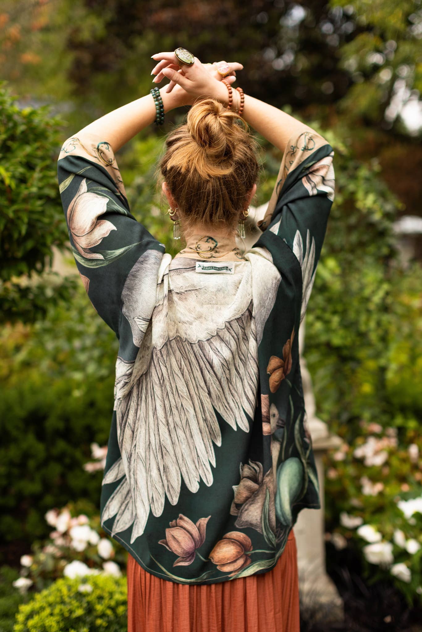 UNDER MY WING PIXIE DUSTER CROP KIMONO - SWAN & FEARHERS