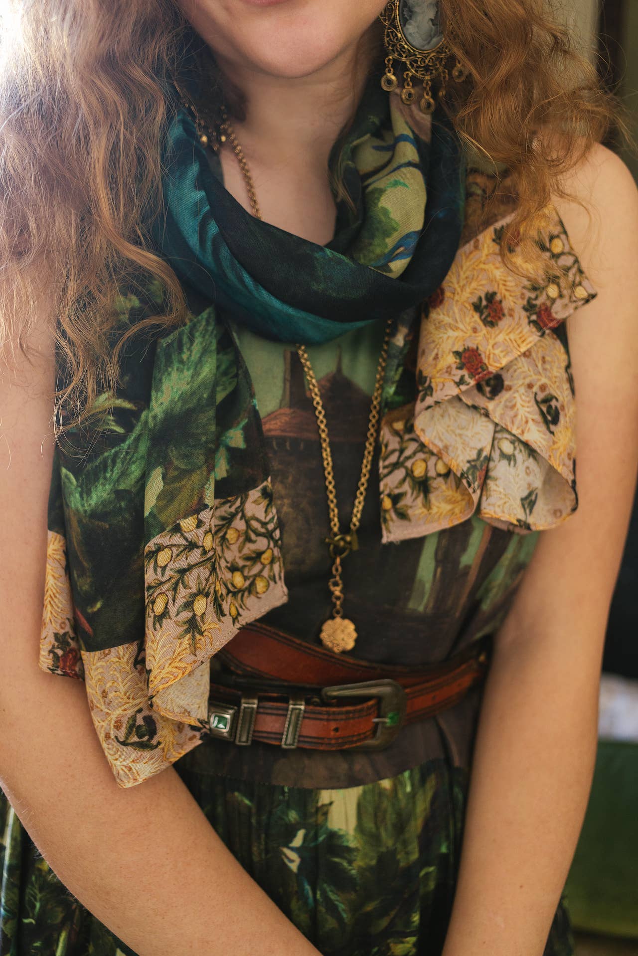 BELLA NOTTE SCARF WITH RABBIT & MOON