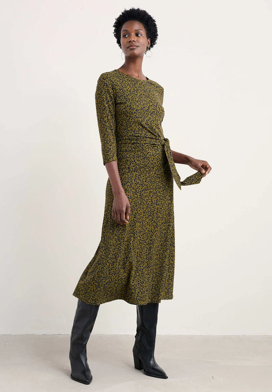 3/4 FETTLING DRESS - BERRY BRANCHES BRIGHT OLIVE
