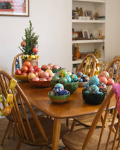 Load image into Gallery viewer, BLACK FLORAL BAUBLE