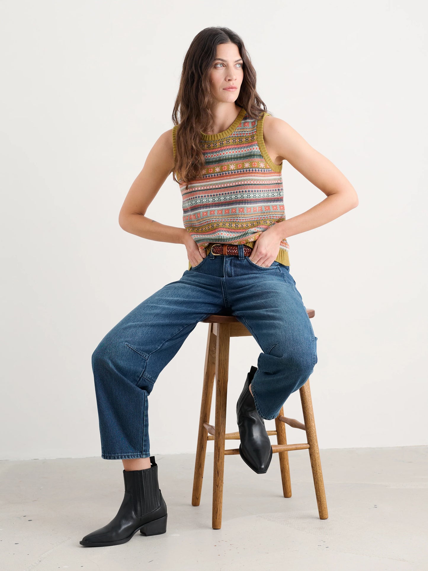 COVE COTTAGE VEST - CARVED RELIEF PEAR MULTI