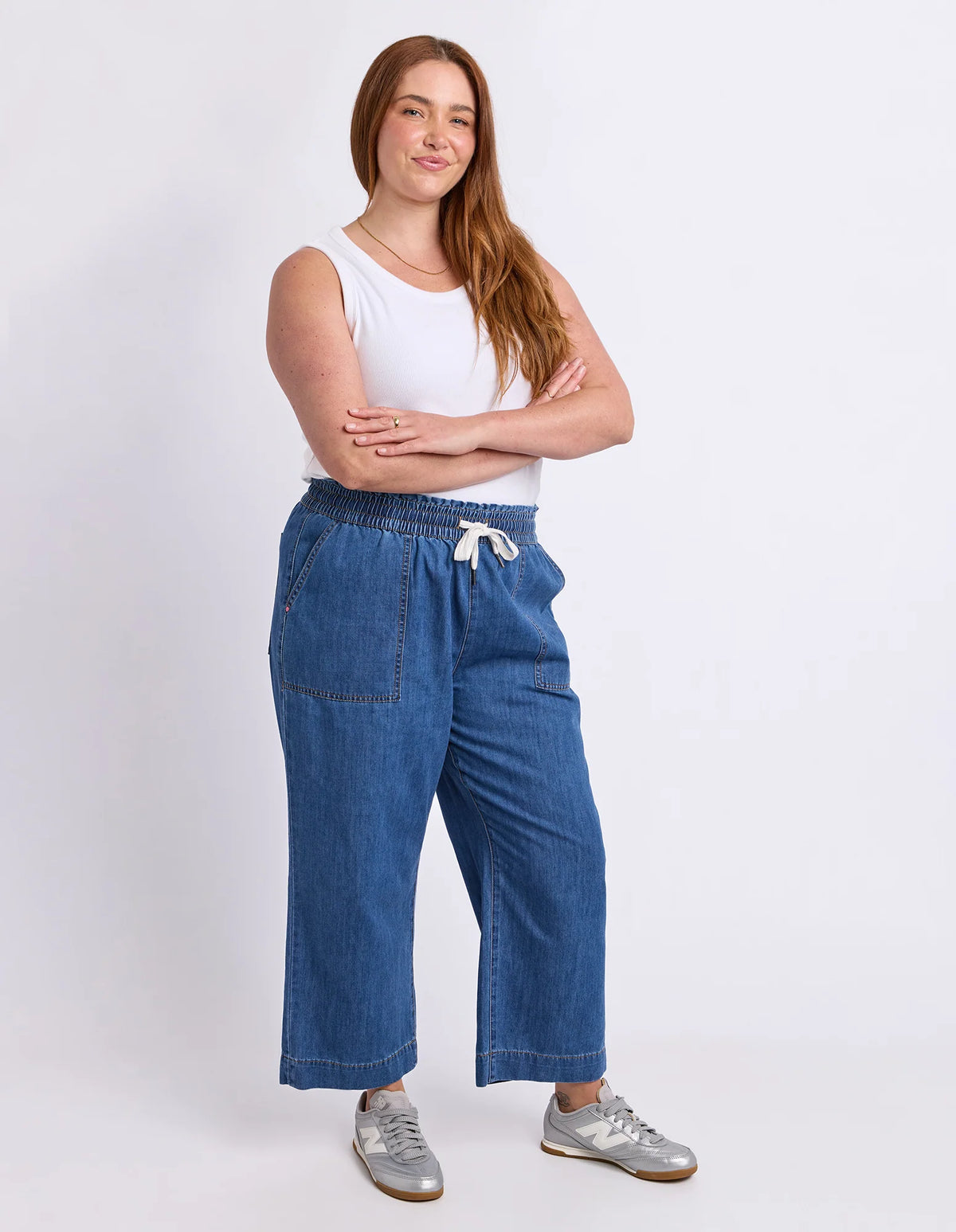 GRETA SLIM LEG PANT - MID BLUE WASH