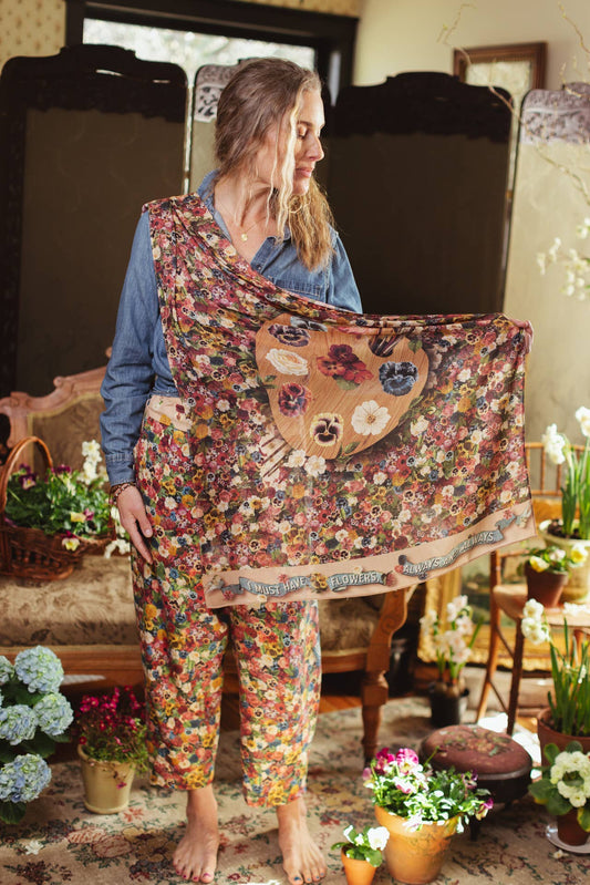 ART OF LIFE FLORAL SCARF WITH FLOWER PAINT PALETTE