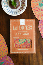 Load image into Gallery viewer, CHRISTMAS PUDDING CONCERTINA GARLAND