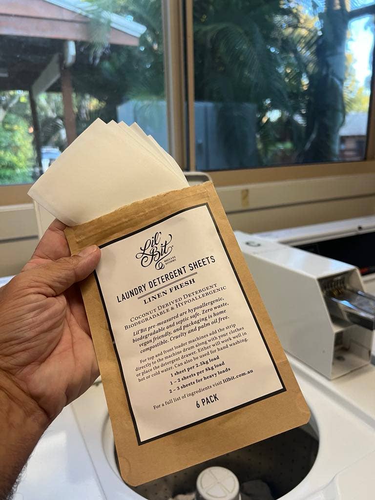 LAUNDRY DETERGENT SHEETS TRAVEL PACK OF 6 - PLANT BASED