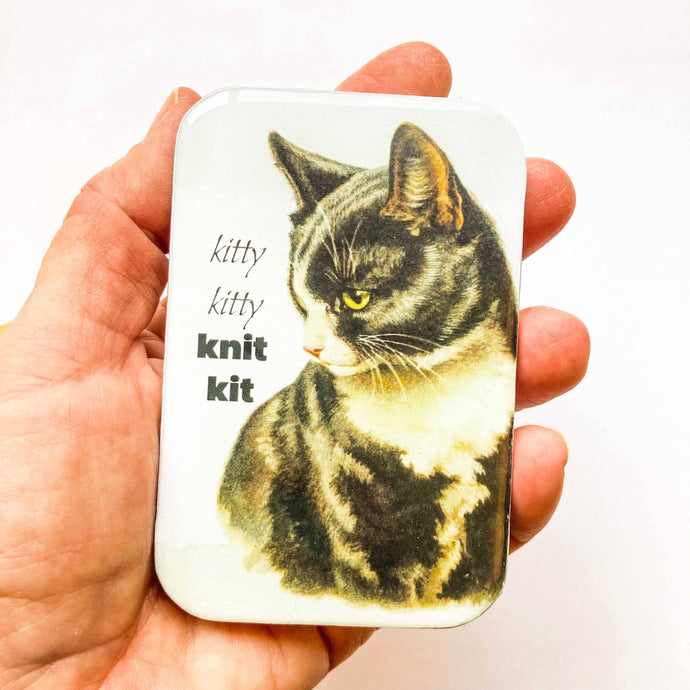 CAT TIN KNIT KIT
