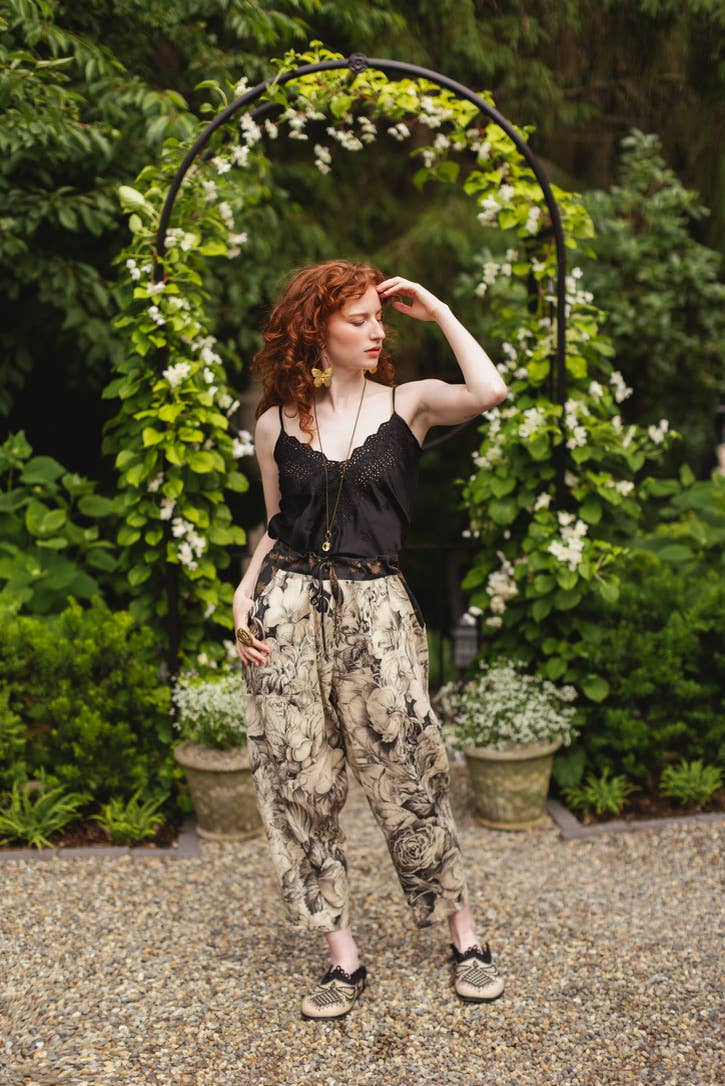 HONEY & THE MOON LINEN CROP ARTIST PANT